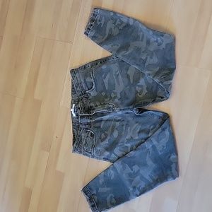 Sts blue jean pants, ellie high rise,size 28, camo, gently used